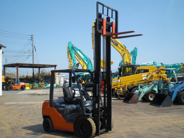 02-8FD25 72726 06.JPG